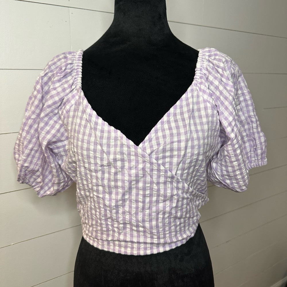 Sim & Sam lilac and white top